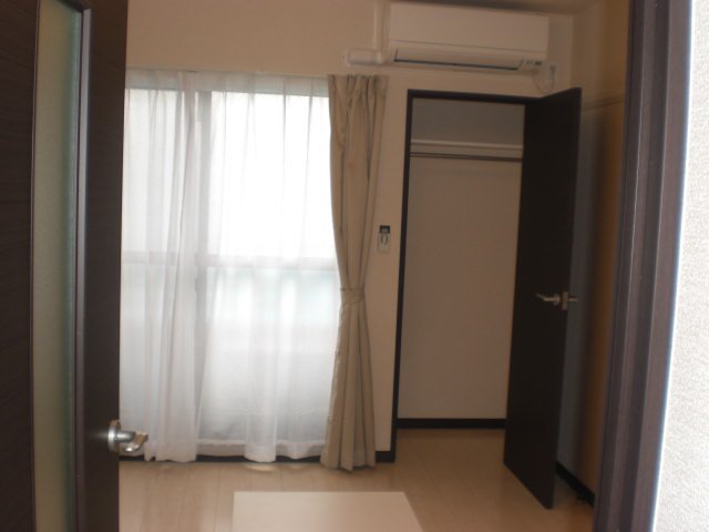 居間